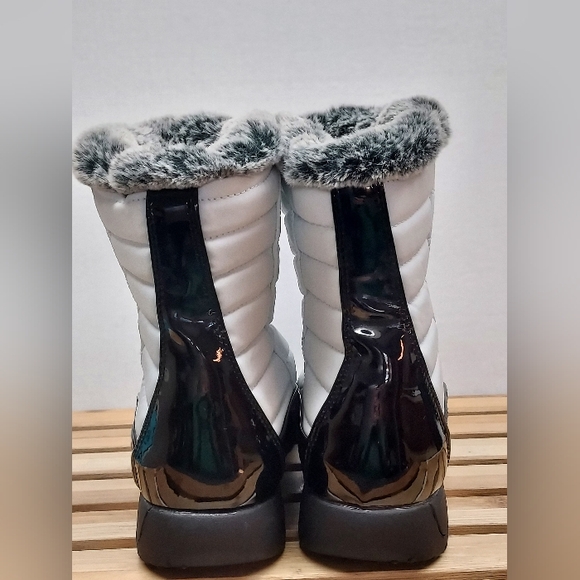 TOTES Womens | White & Black | Esther Pull On Winter Boots Size 10M - Picture 7 of 10